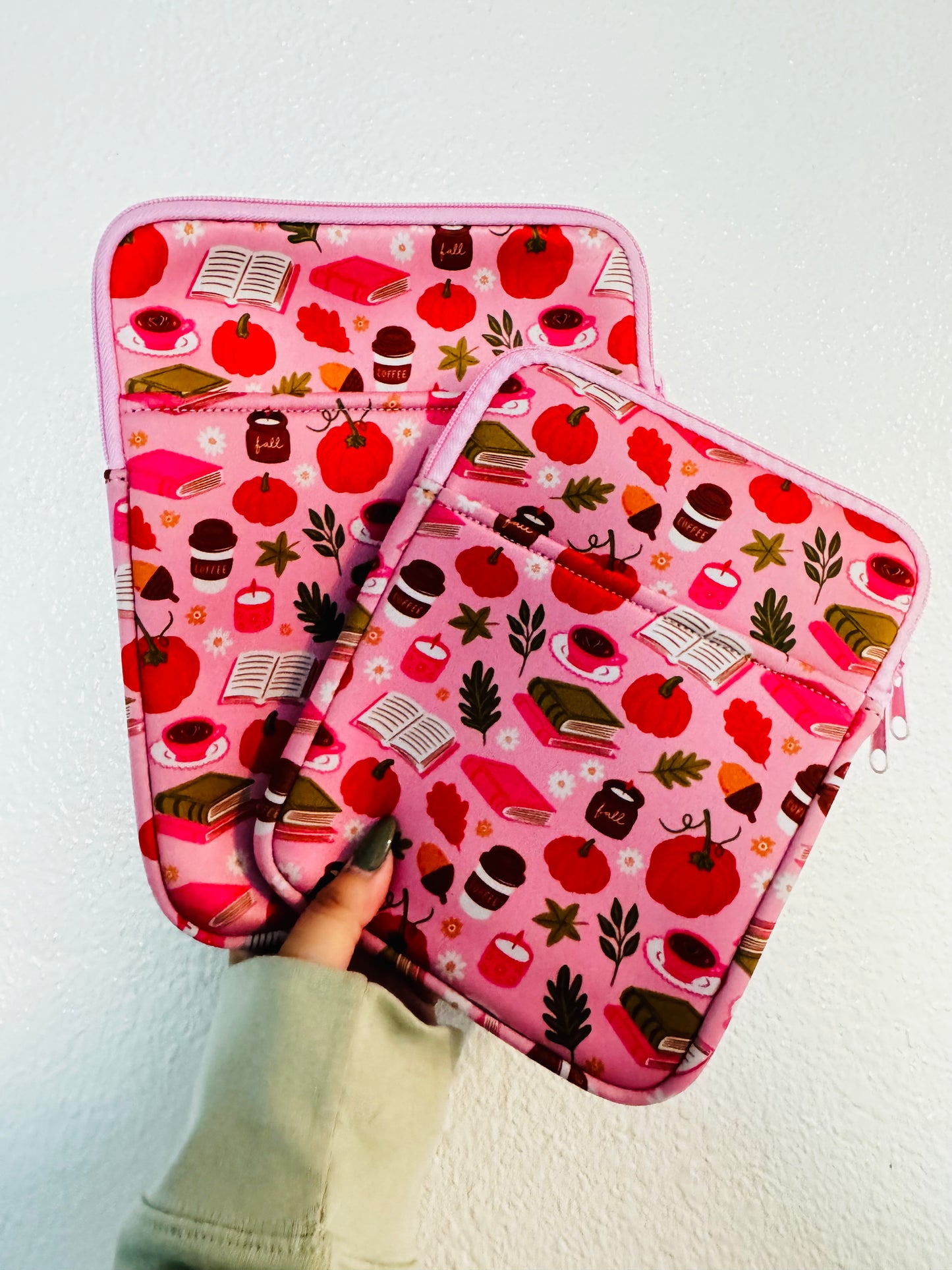 medium kindle + book sleeves!